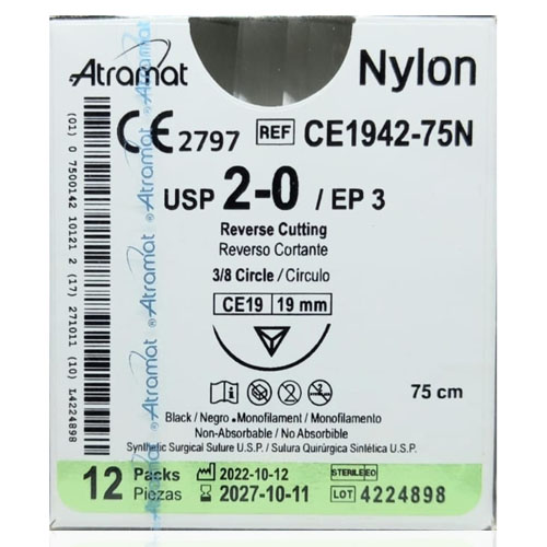 Nylon 2-0 reverso cortante 3/8 círculo, tamaño CE19