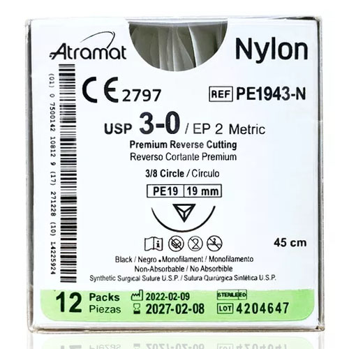 Nylon 3-0 reverso cortante premium 3/8 círculo, tamaño PE19